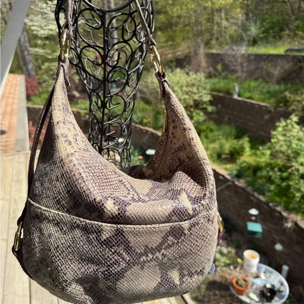 MICHAEL KORS Snakeskin Shoulder Bag with Gold MK Logo - Picture 6 of 8